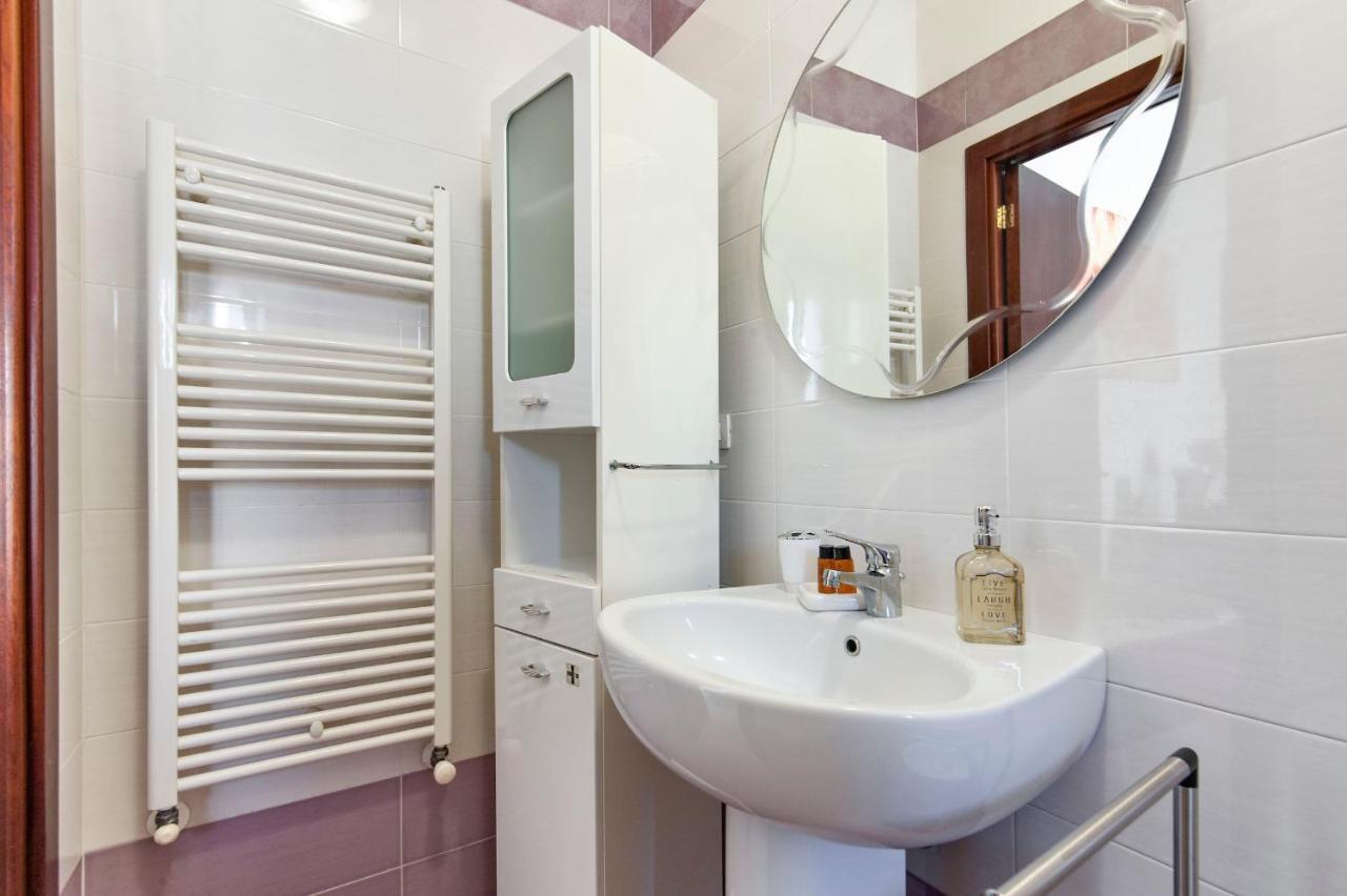 Di Palma 4 - Family House Centre - Selection Apartment *